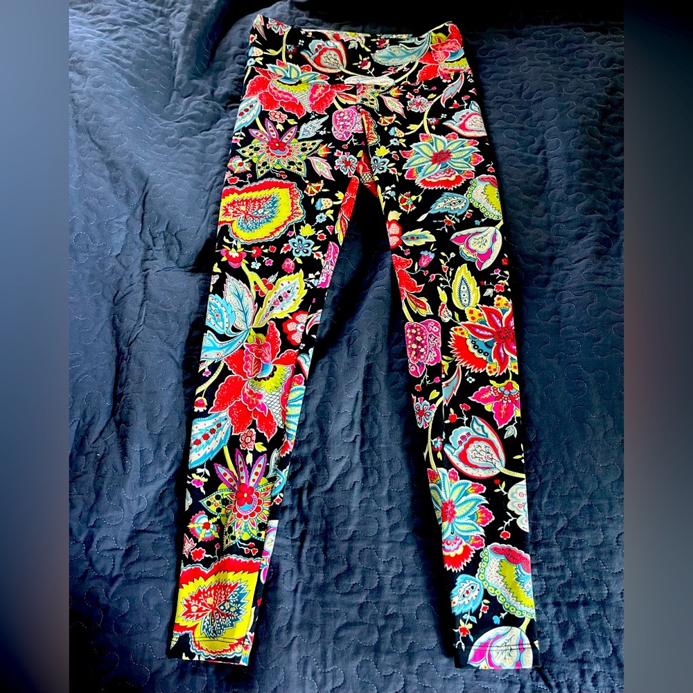 Shredly leggings size xs women’s tights.